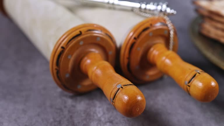 How to Choose Mishnayos for Yahrzeit According to Jewish Tradition